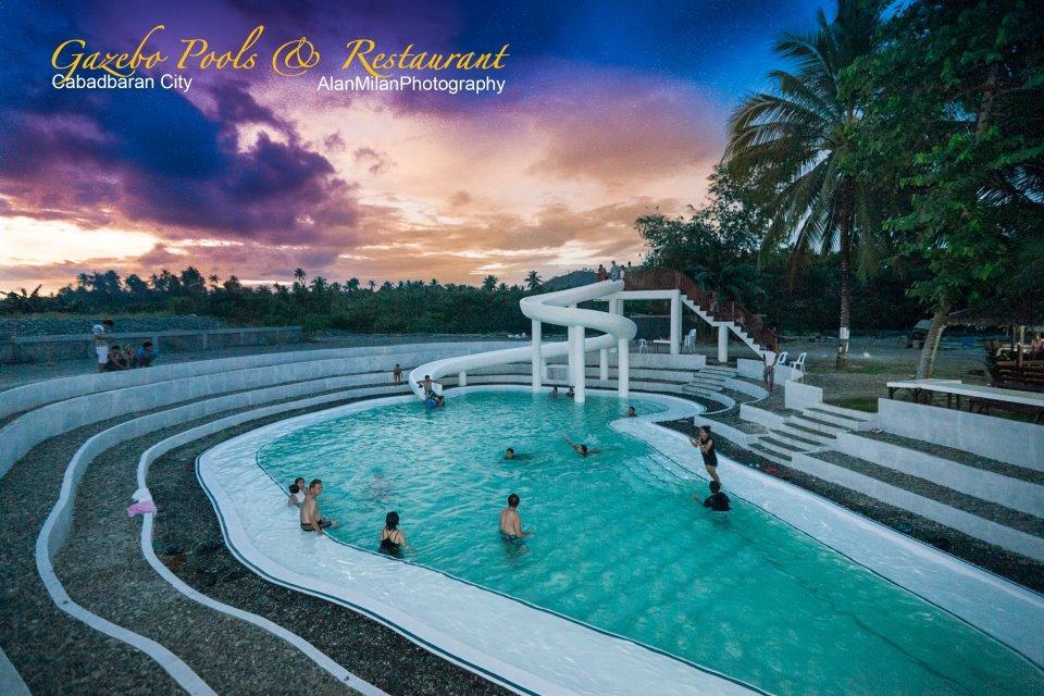 Gazebo Pools And Restaurant Hotel Cabadbaran Ngoại thất bức ảnh